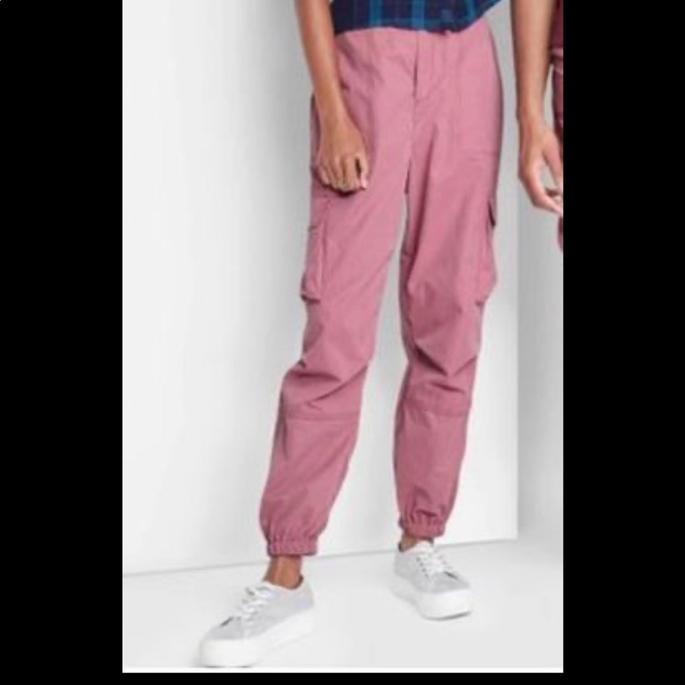 Snap Front Cargo Jogger Pants-Pink
Size Small